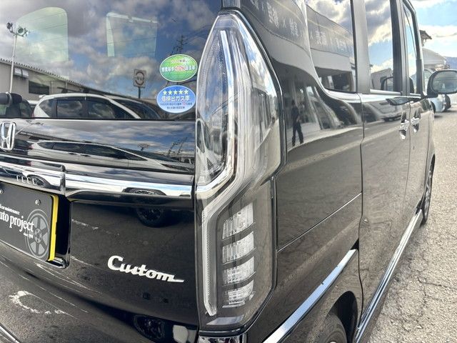 HONDA N BOX CUSTOM 2021