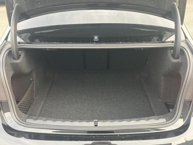 BMW BMW 3series sedan 2024