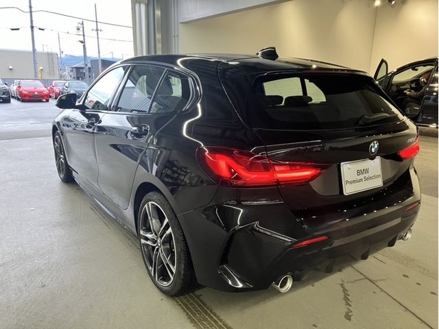 BMW BMW 1series 2024