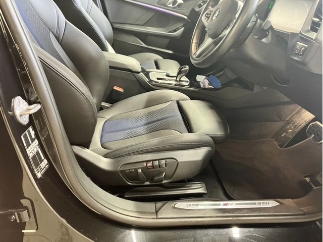 BMW BMW 1series 2024