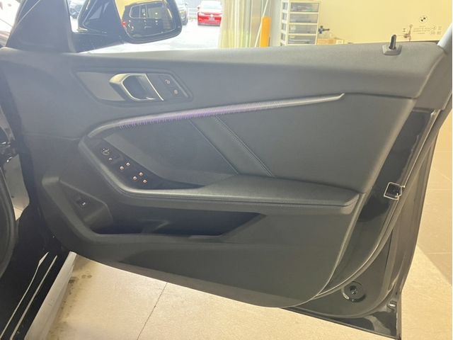 BMW BMW 1series 2024