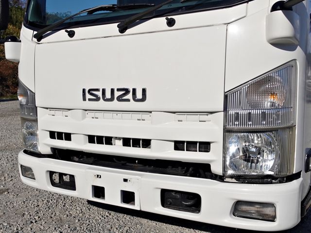 ISUZU ELF 2009