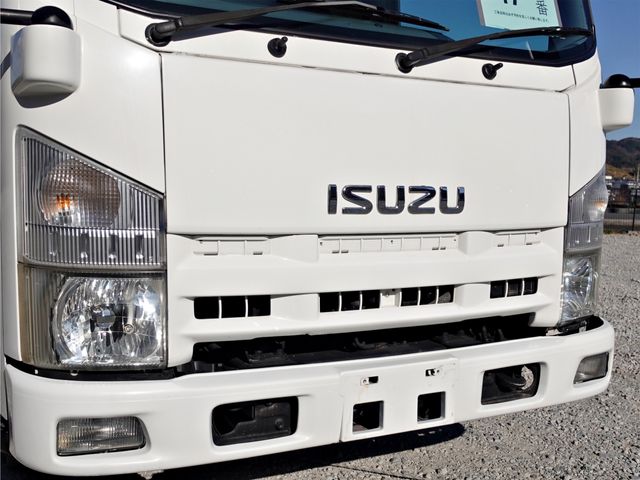 ISUZU ELF 2009