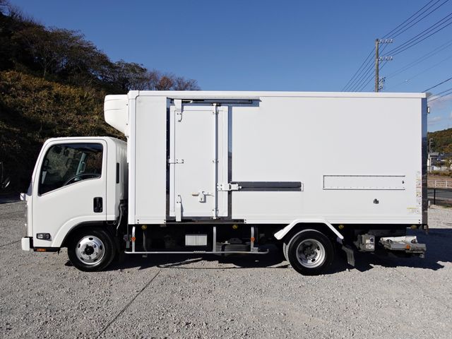 ISUZU ELF 2009