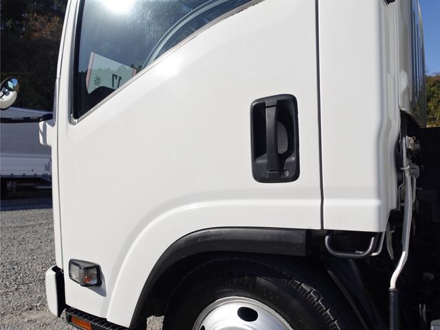 ISUZU ELF 2009