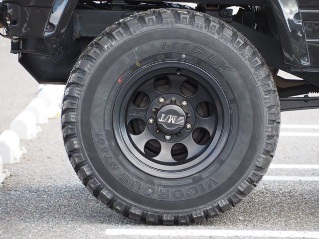 SUZUKI JIMNY 4WD 1997