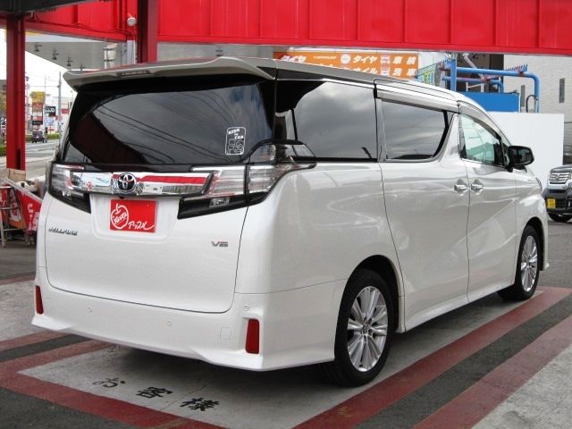 TOYOTA VELLFIRE 2015