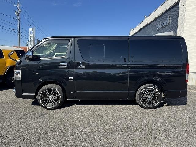 TOYOTA HIACE van 2WD 2017