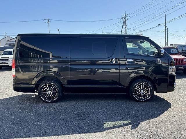 TOYOTA HIACE van 2WD 2017