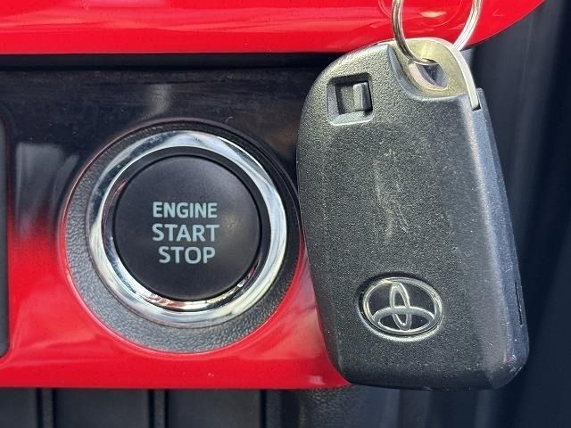 TOYOTA HIACE van 2WD 2017