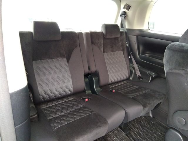 TOYOTA VELLFIRE 2019