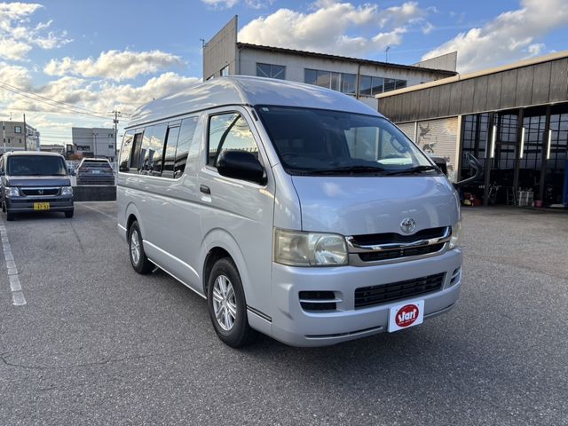 TOYOTA HIACE van 2WD 2010
