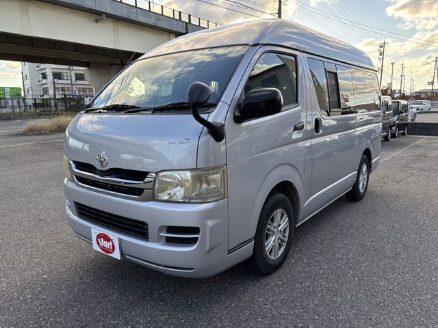 TOYOTA HIACE van 2WD 2010