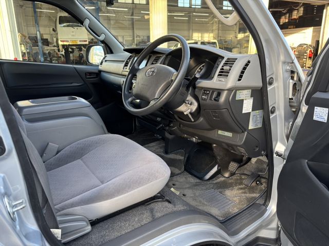 TOYOTA HIACE van 2WD 2010