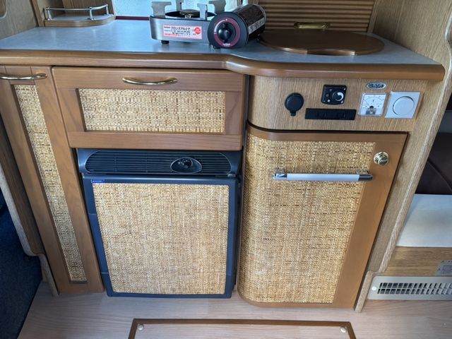 TOYOTA HIACE van 2WD 2010