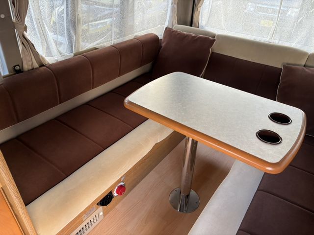 TOYOTA HIACE van 2WD 2010