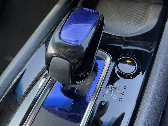 HONDA VEZEL HYBRID 2017