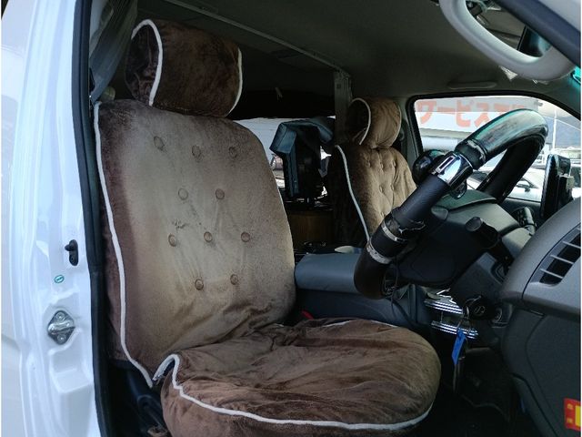 TOYOTA HIACE wagon 4WD 2011