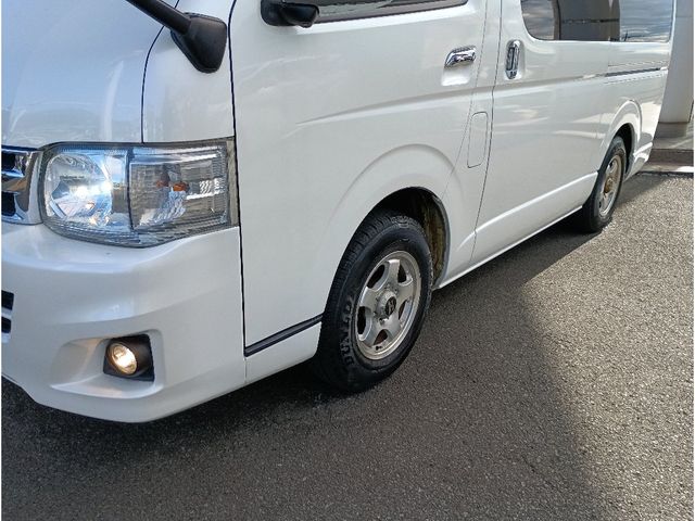 TOYOTA HIACE wagon 4WD 2011