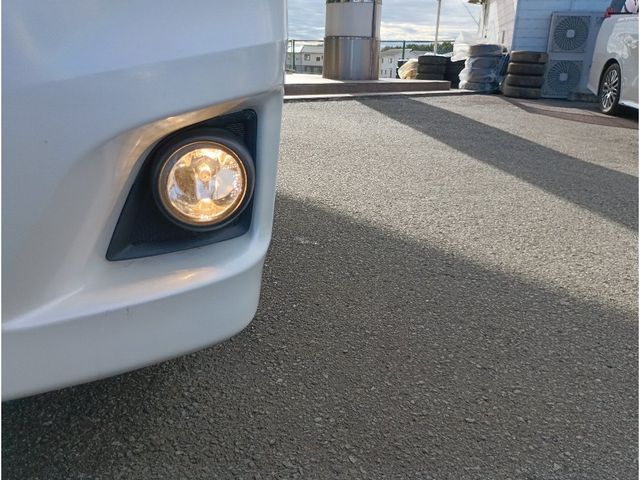 TOYOTA HIACE wagon 4WD 2011