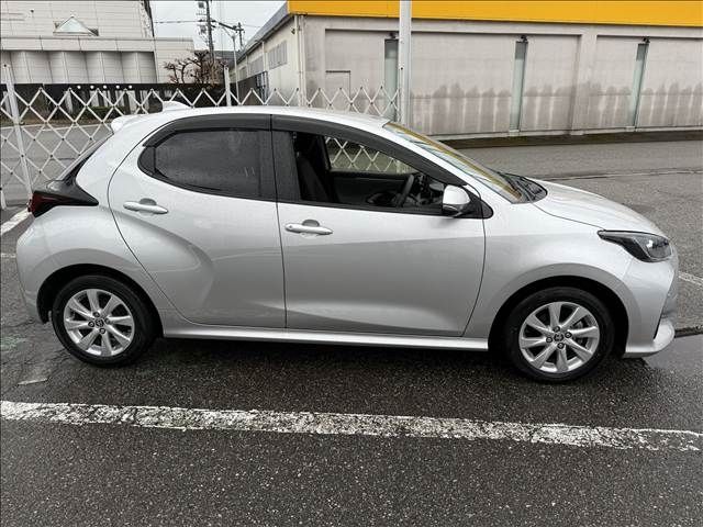 TOYOTA YARIS HYBRID 2020