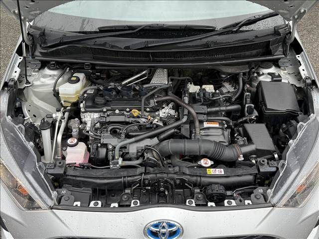 TOYOTA YARIS HYBRID 2020