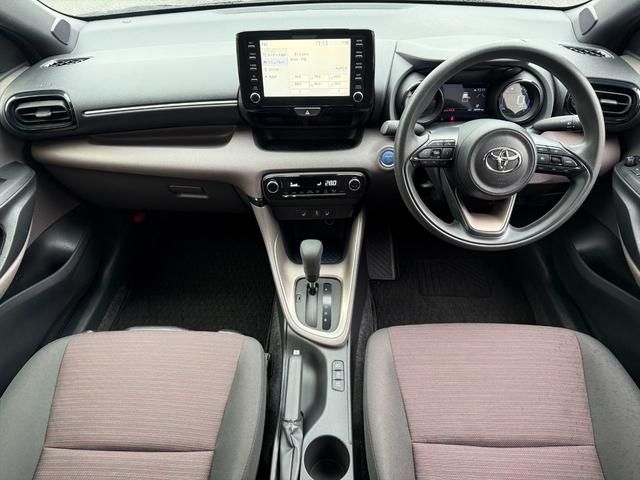 TOYOTA YARIS HYBRID 2020