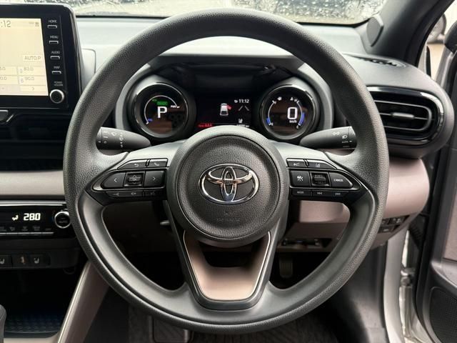 TOYOTA YARIS HYBRID 2020