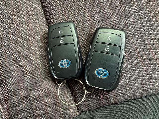 TOYOTA YARIS HYBRID 2020