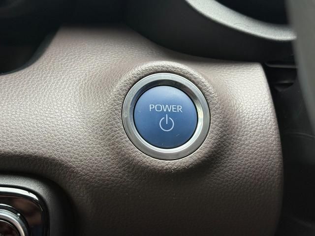 TOYOTA YARIS HYBRID 2020