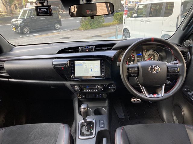 TOYOTA HILUX 4WD 2024