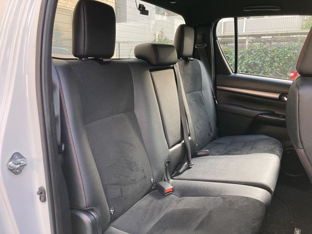 TOYOTA HILUX 4WD 2024