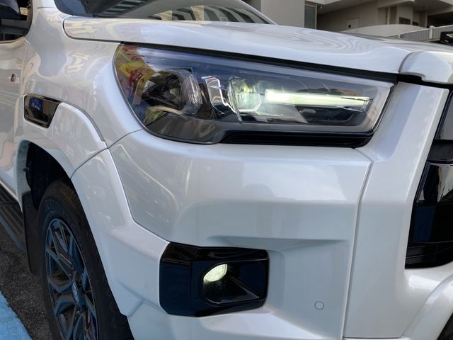 TOYOTA HILUX 4WD 2024