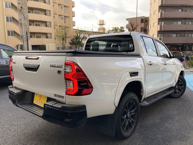 TOYOTA HILUX 4WD 2024