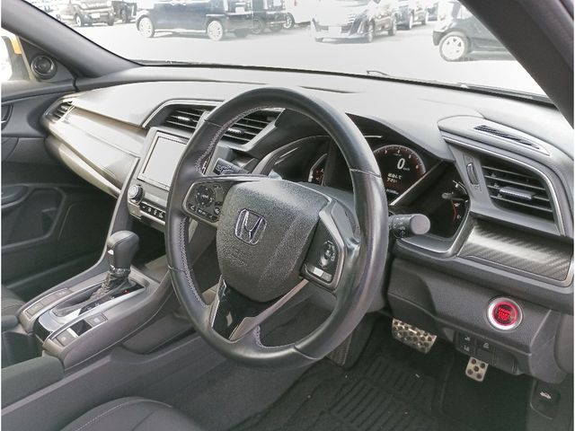 HONDA CIVIC hatchback 2019