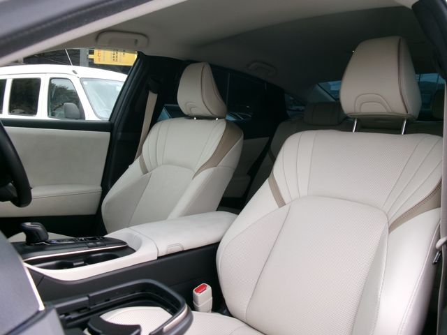 TOYOTA CROWN CROSSOVER 2023