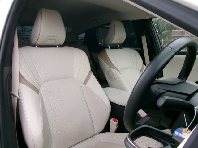 TOYOTA CROWN CROSSOVER 2023