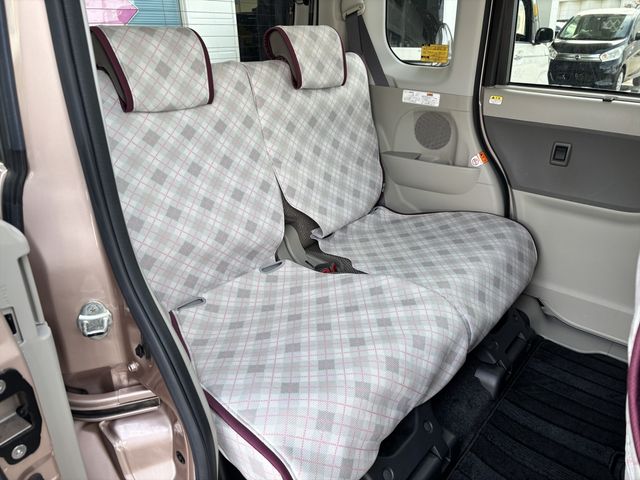 DAIHATSU TANTO 4WD 2019