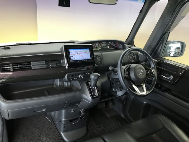 HONDA N BOX CUSTOM 2019