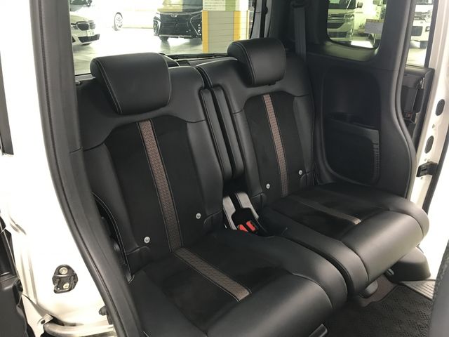 HONDA N BOX CUSTOM 2019