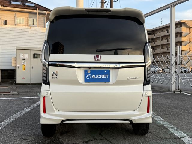 HONDA N BOX CUSTOM 2018