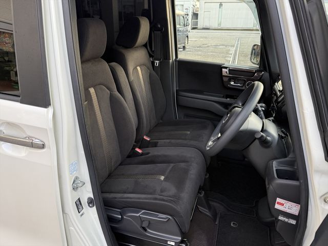 HONDA N BOX CUSTOM 2018