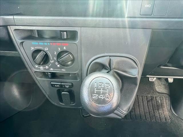 DAIHATSU HIJET CARGO 4WD 2020