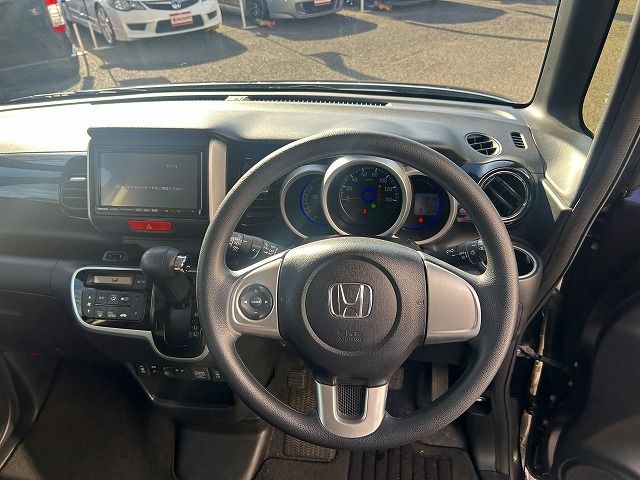 HONDA N BOX CUSTOM 2016