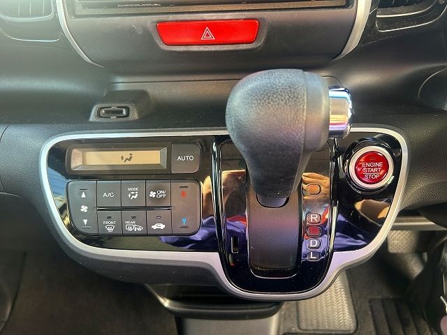 HONDA N BOX CUSTOM 2016