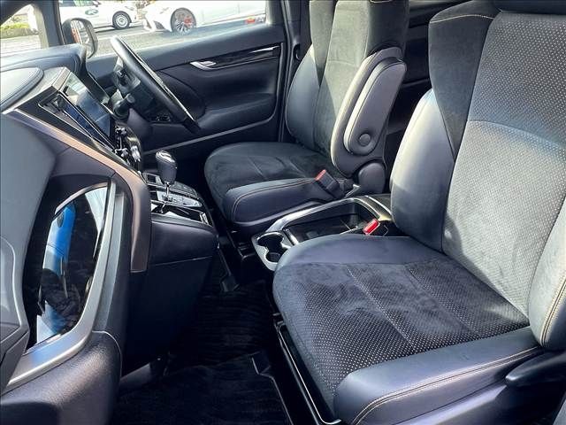 TOYOTA ALPHARD 4WD 2020