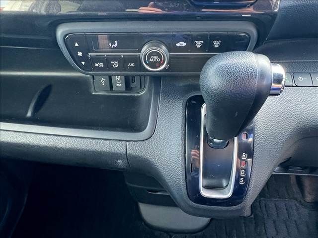 HONDA N BOX CUSTOM 2017