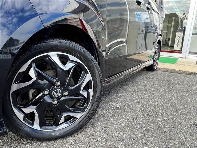 HONDA N BOX CUSTOM 2017