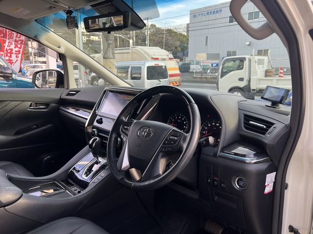 TOYOTA ALPHARD 4WD 2019