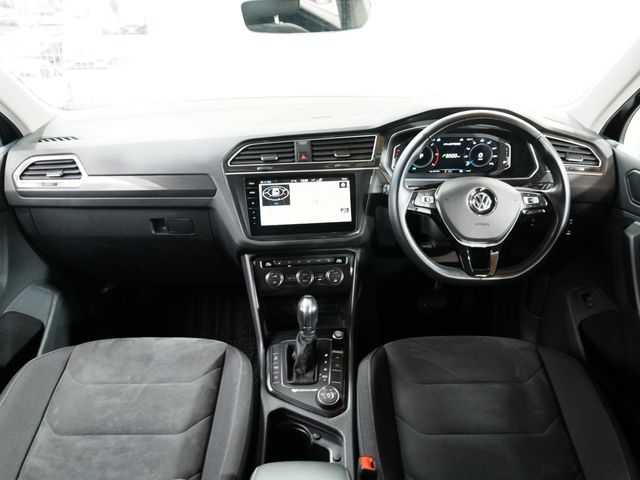 VOLKSWAGEN VOLKSWAGEN TIGUAN 2019